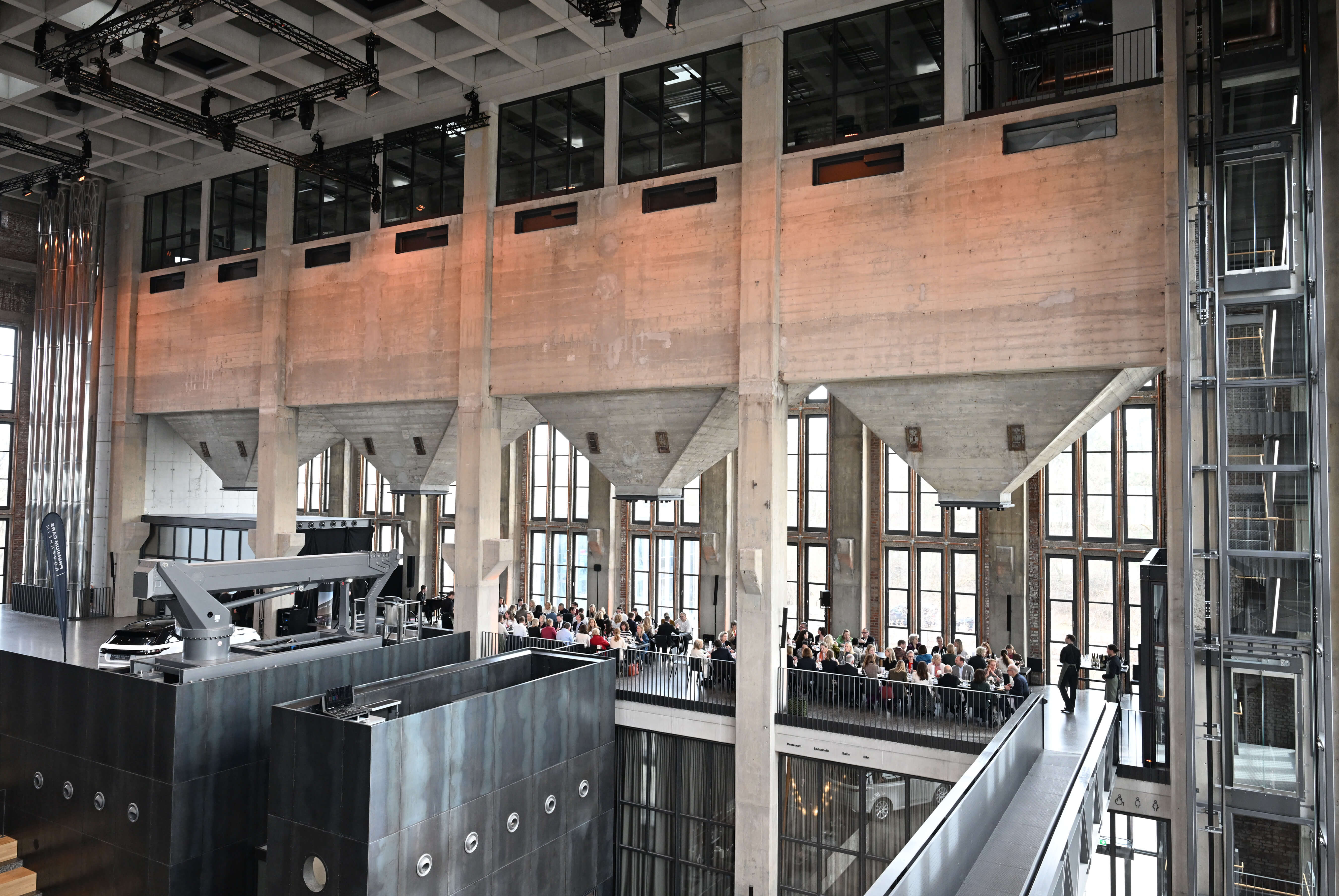 Event-Location